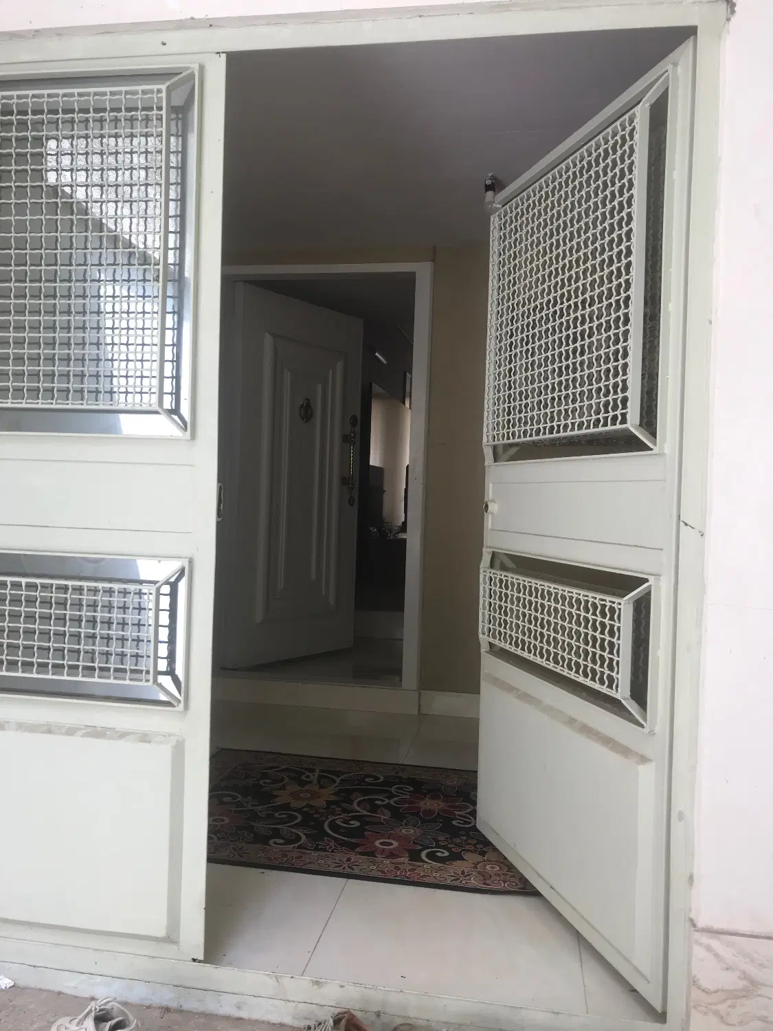 عکس 1 ملک 1327
