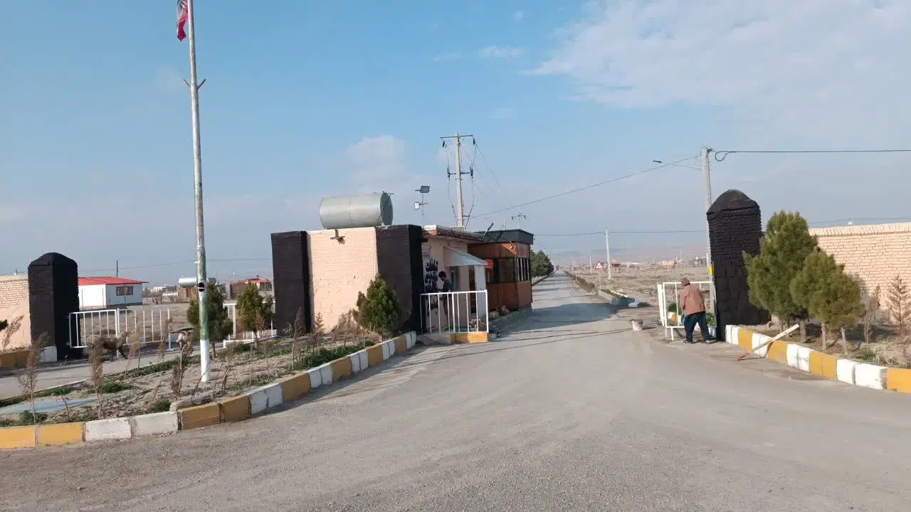 عکس 1 ملک 145