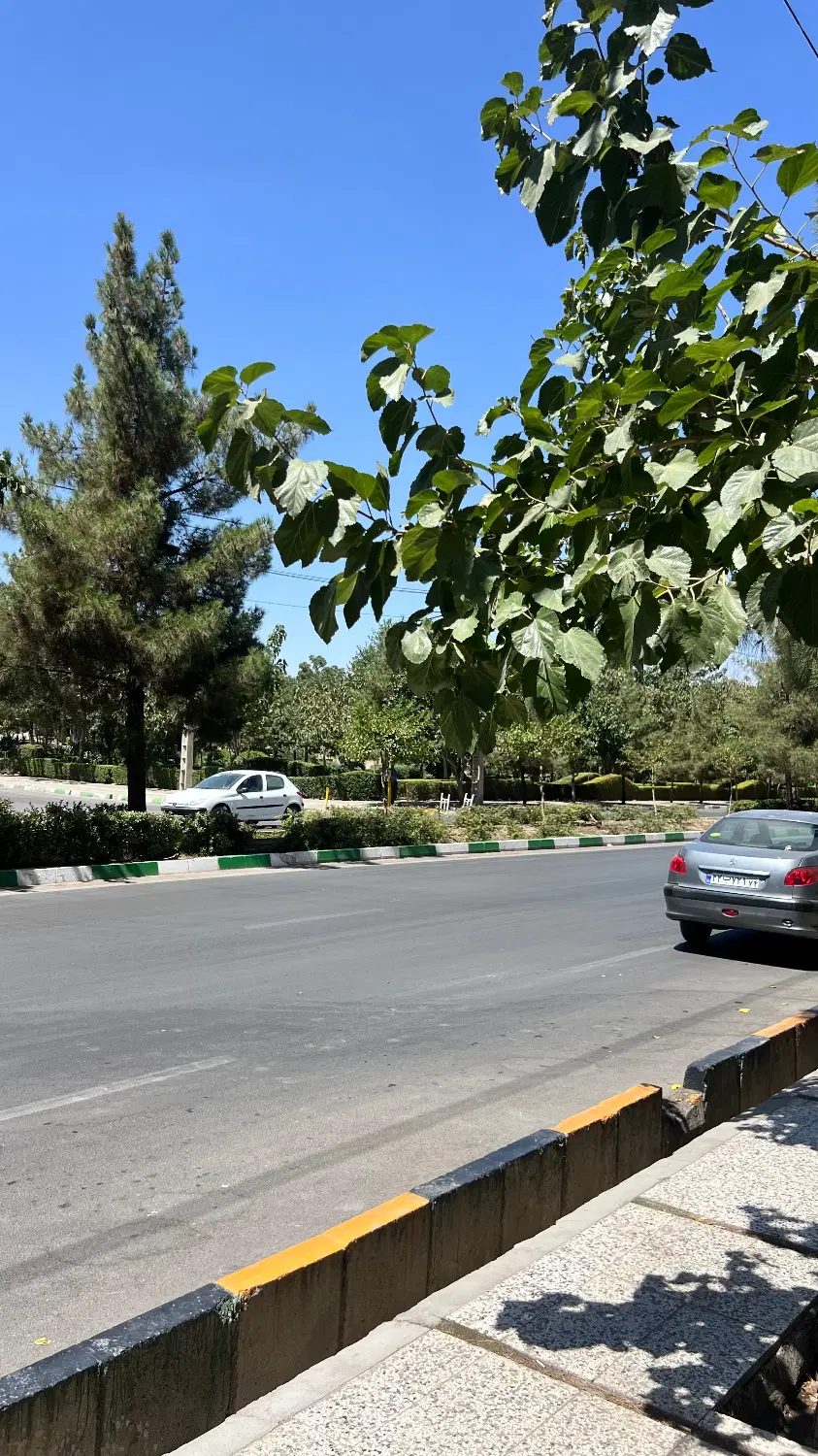 عکس 2 ملک 156