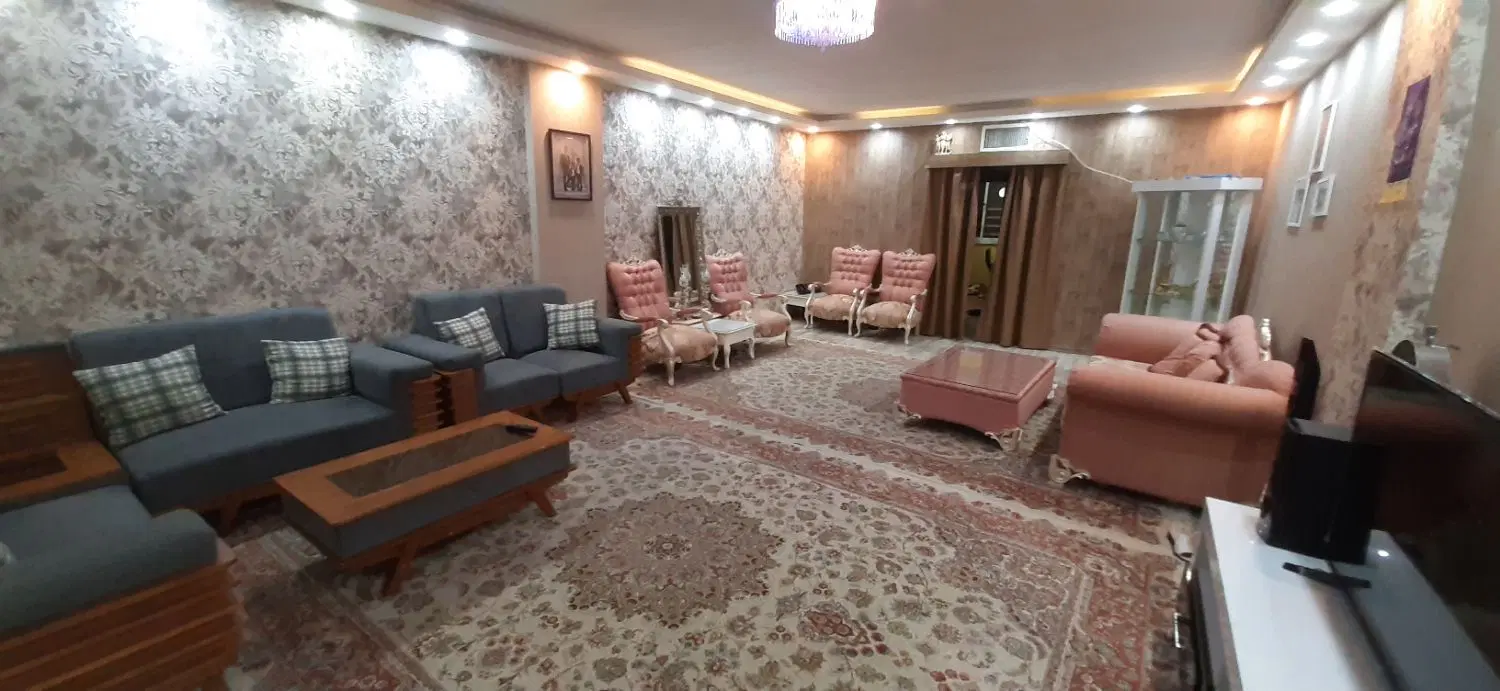 عکس 1 ملک 2444