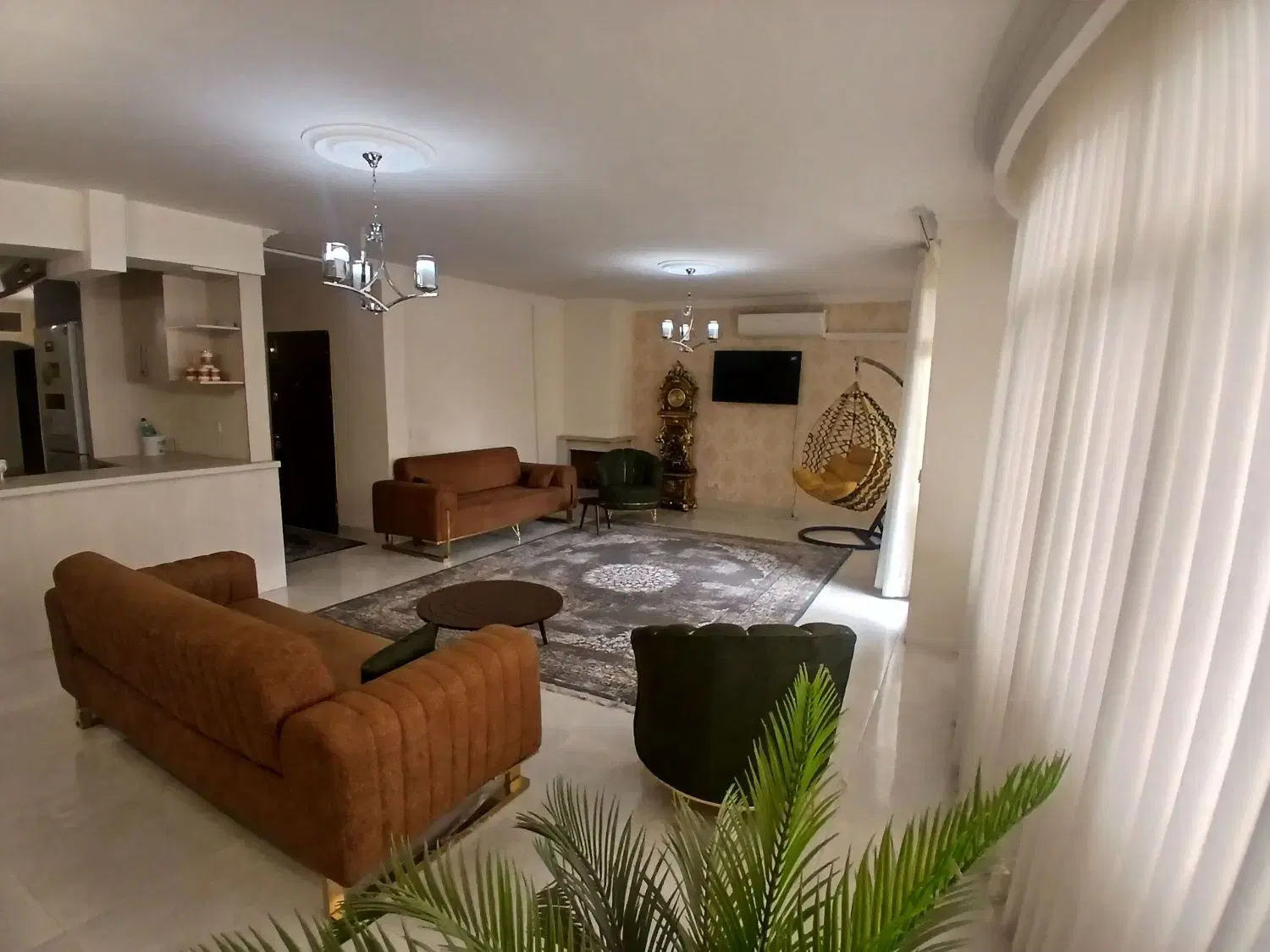 عکس 1 ملک 2565