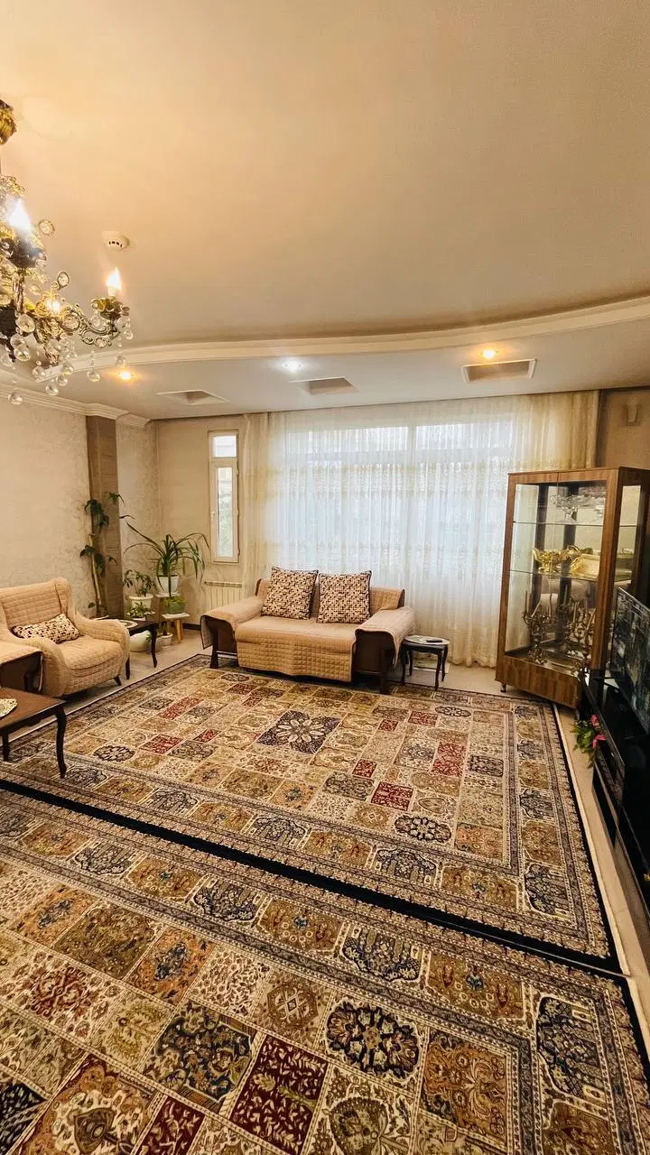 عکس 2 ملک 3300