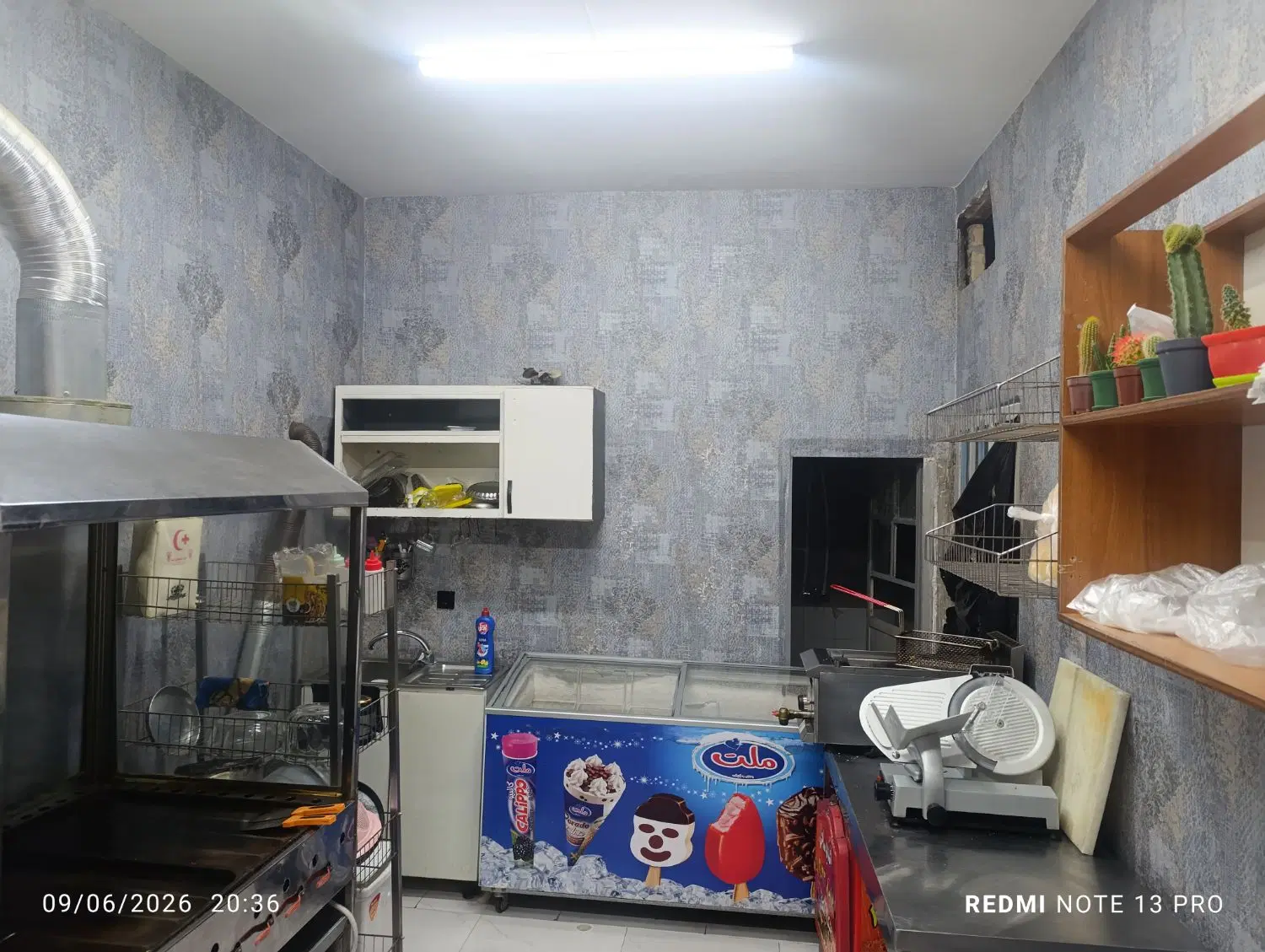 عکس 4 ملک 3691