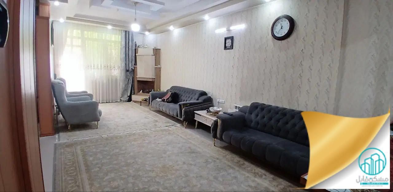 عکس 1 ملک 3900
