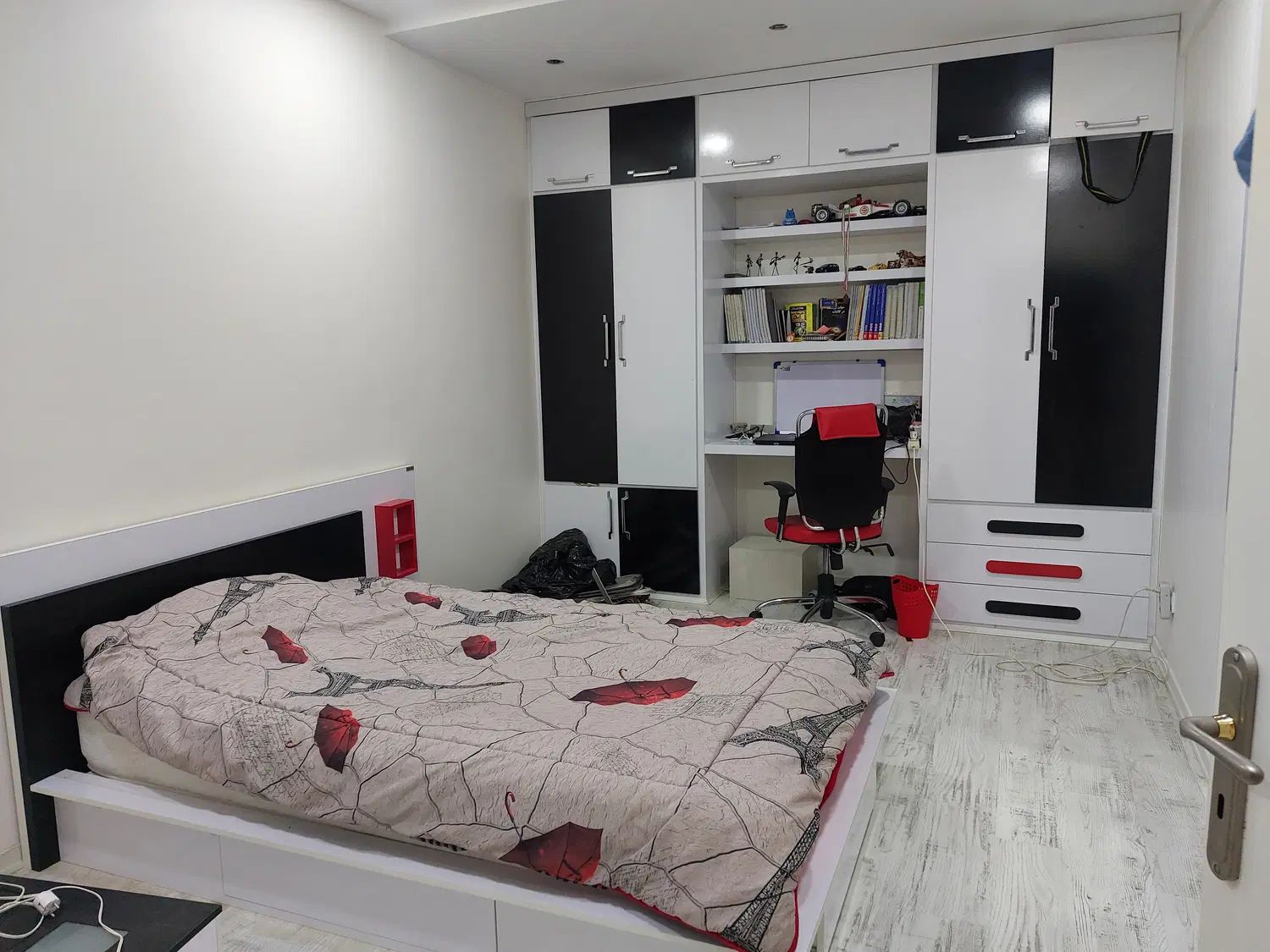 عکس 1 ملک 4132